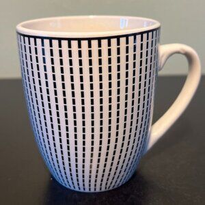 ROYAL NORFOLK  Black Dashed Vertical Line Striped White Stoneware Coffee Tea Mug